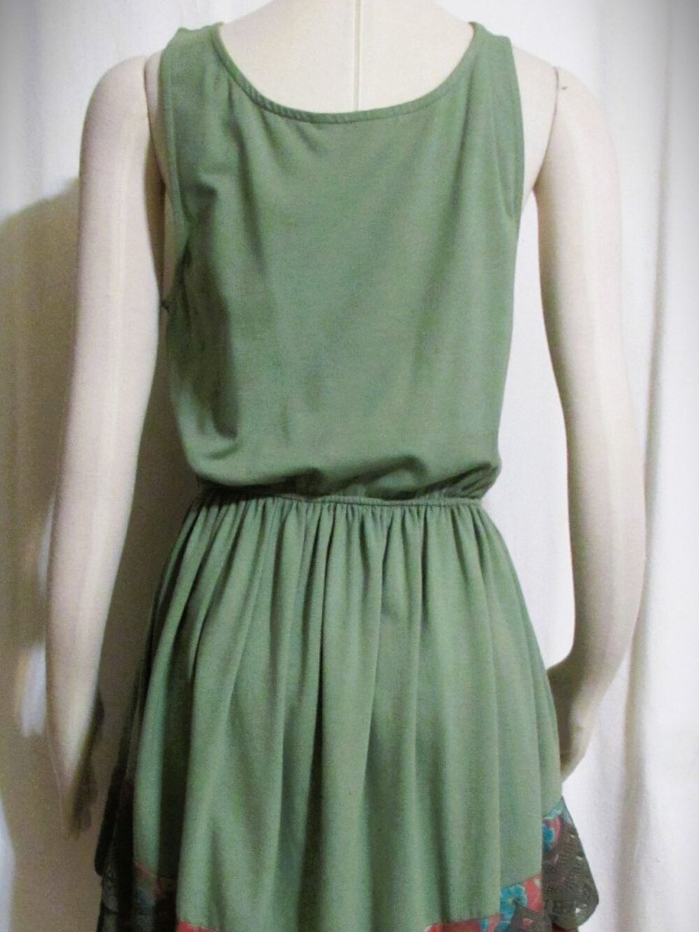 NEW Womens Ladies MATILDA JANE Olive Pink Floral Tiered Knee Dress L Orig $85 - Picture 8 of 10